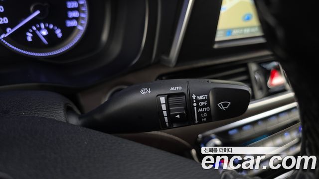 Hyundai Grandeur Hybrid (IG) Exclusive Special 2019 — фото 16
