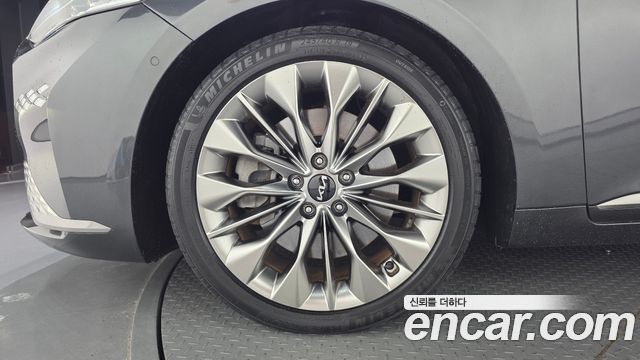 Kia K8 3.5 Gasoline 4WD Platinum 2022 — фото 5