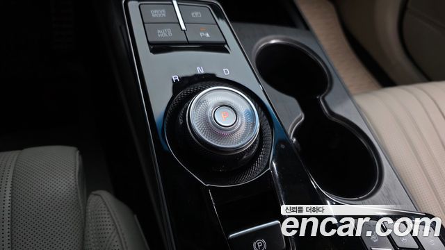 Kia K8 3.5 Gasoline 4WD Platinum 2022 — фото 9