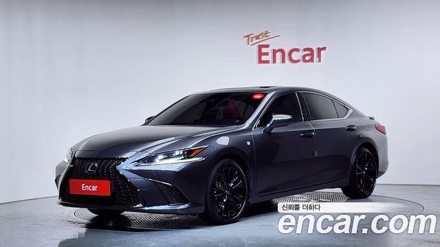 Lexus ES300h (VII) F-Sport