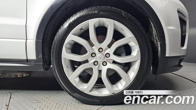 Land Rover Range Rover Evoque 2.0 TD4 HSE Dynamic 2018 — фото 27