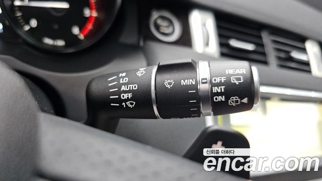 Land Rover Range Rover Evoque 2.0 TD4 HSE Dynamic 2018 — фото 35