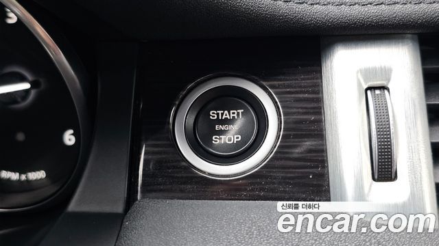 Land Rover Range Rover Evoque 2.0 TD4 HSE Dynamic 2018 — фото 38