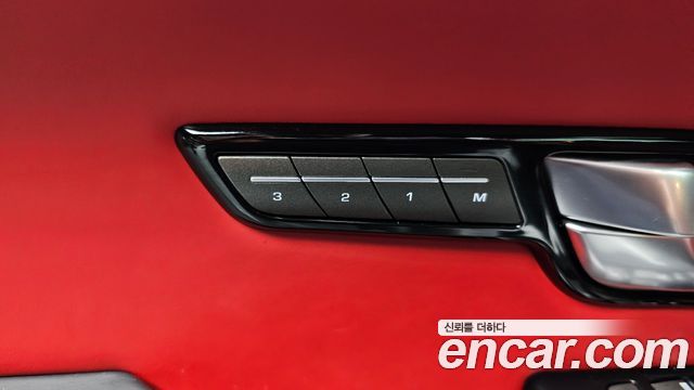 Land Rover Range Rover Evoque 2.0 TD4 HSE Dynamic 2018 — фото 39