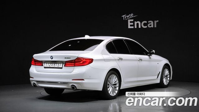 BMW 5 Series (G30) 530i Luxury Plus 2018 — фото 2