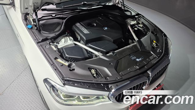 BMW 5 Series (G30) 530i Luxury Plus 2018 — фото 6