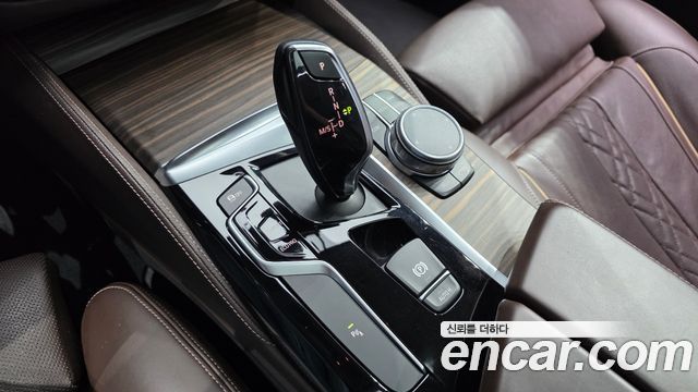BMW 5 Series (G30) 530i Luxury Plus 2018 — фото 9