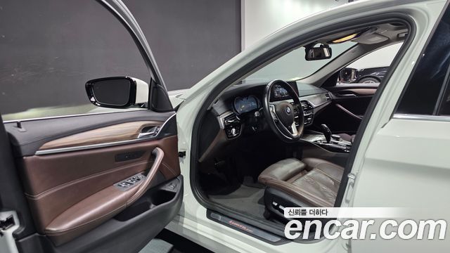 BMW 5 Series (G30) 530i Luxury Plus 2018 — фото 10
