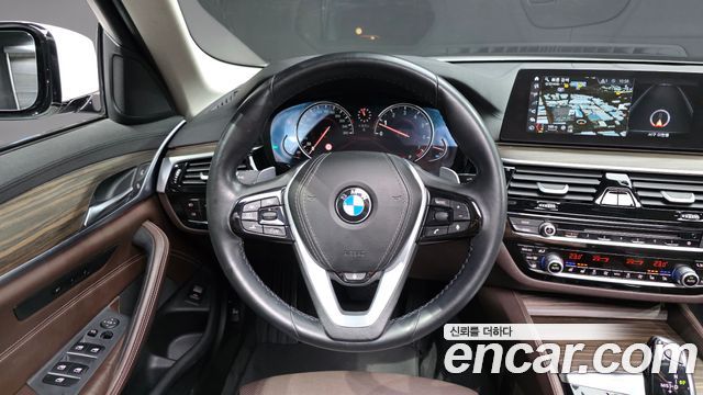 BMW 5 Series (G30) 530i Luxury Plus 2018 — фото 13