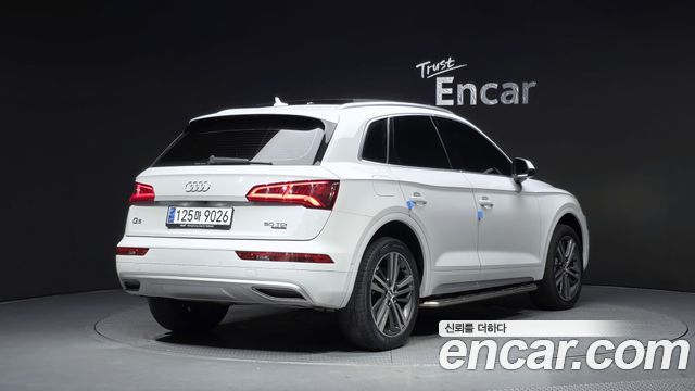 Audi Q5 (FY) 50 TDI Quattro Premium 2020 — фото 2