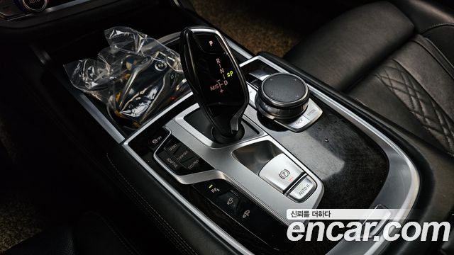BMW 7 Series (G11) 730Ld xDrive 2016 — фото 9
