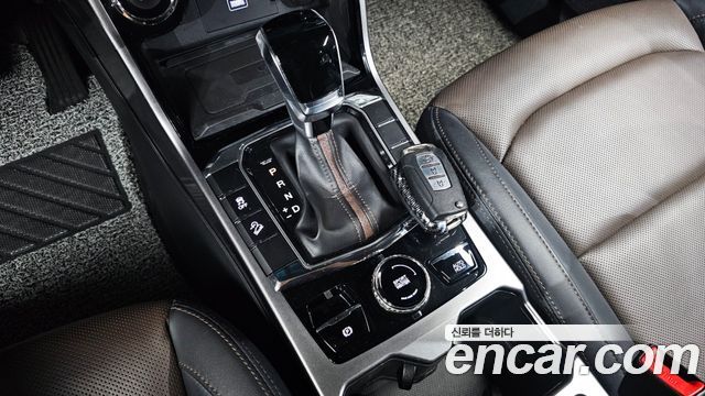 KG Mobility (SsangYong) Beautiful Korando Gasoline 1.5 2WD C7 2022 — фото 9