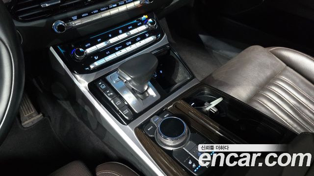 Genesis EQ900 3.8 GDI AWD Luxury 2016 — фото 9
