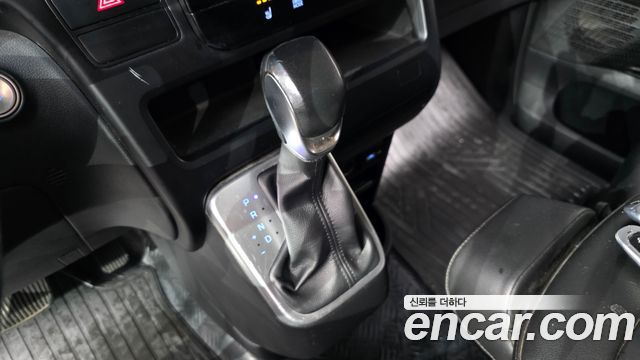 Hyundai Staria Cargo 3-Seater Modern 2022 — фото 9