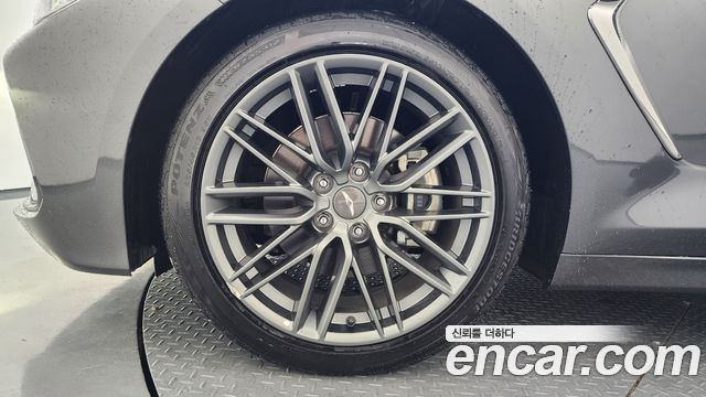 Genesis G70 2.0T Advanced 2018 — фото 5