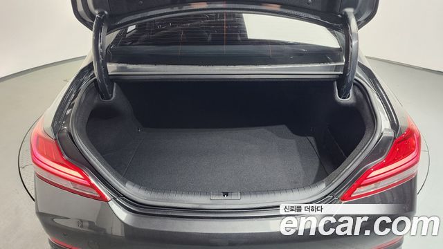 Genesis G70 2.0T Advanced 2018 — фото 16