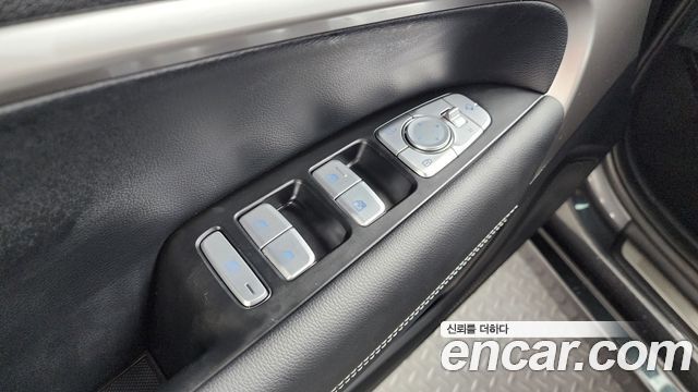 Genesis G70 2.0T Advanced 2018 — фото 28