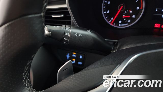 Genesis G70 2.0T Advanced 2018 — фото 30
