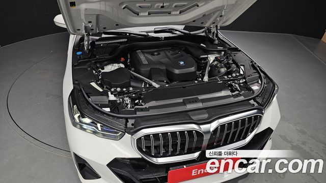 BMW 5 Series (G60) 530i xDrive M Sport 2024 — фото 6