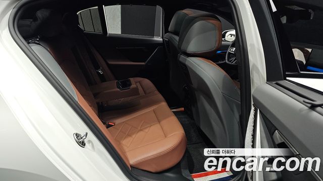 BMW 5 Series (G60) 530i xDrive M Sport 2024 — фото 11