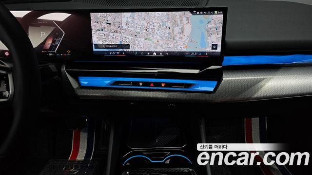 BMW 5 Series (G60) 530i xDrive M Sport 2024 — фото 14