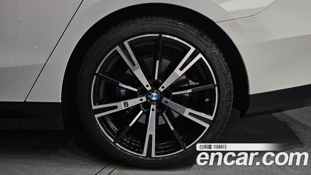 BMW 5 Series (G60) 530i xDrive M Sport 2024 — фото 21