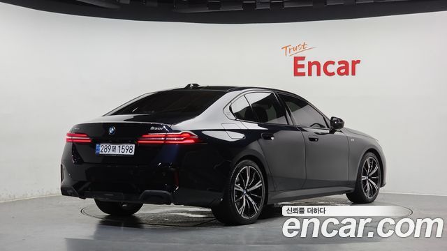 BMW 5 Series (G60) 530i xDrive M Sport 2024 — фото 2