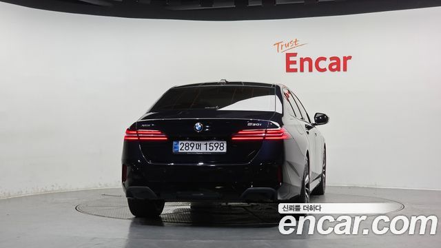 BMW 5 Series (G60) 530i xDrive M Sport 2024 — фото 4