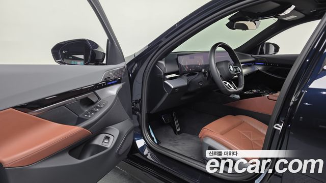 BMW 5 Series (G60) 530i xDrive M Sport 2024 — фото 10