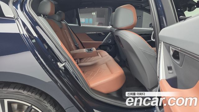 BMW 5 Series (G60) 530i xDrive M Sport 2024 — фото 11