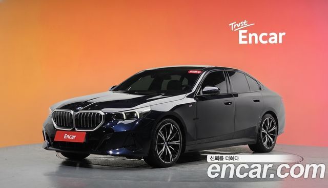 BMW 5 Series (G60) 530i xDrive M Sport 2024 — фото 1