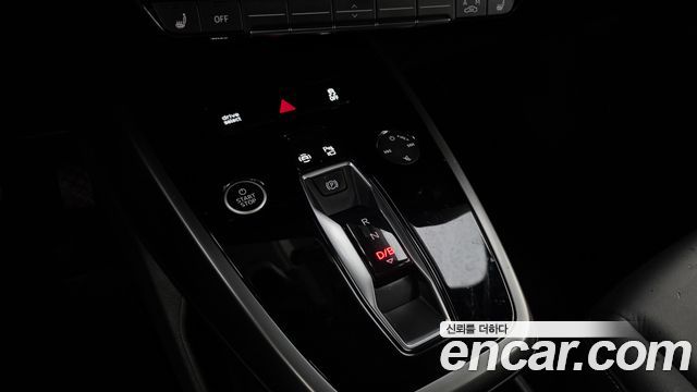 Audi Q4 e-tron (F4) 40 2022 — фото 9
