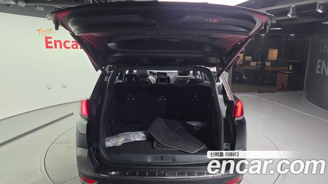 Peugeot 5008 (II) 1.6 BlueHDi GT Line 2018 — фото 20