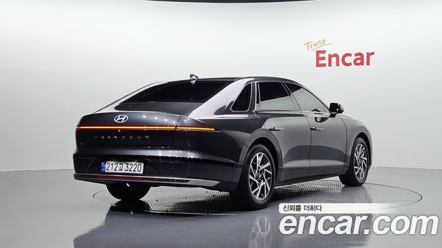Hyundai Grandeur (GN7) 2,5 Gasoline 2WD Exclusive 2025 — фото 2