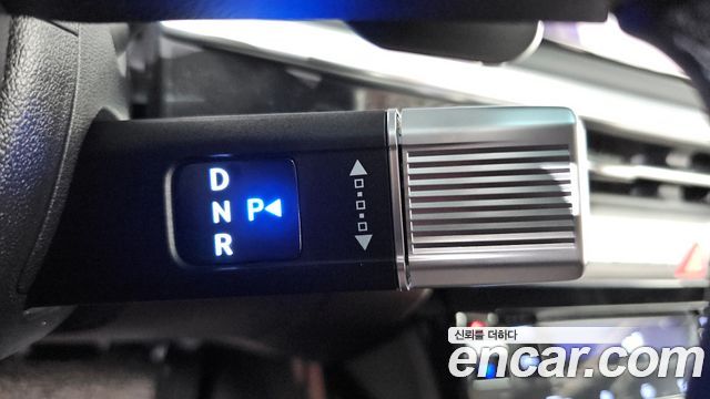 Hyundai Grandeur (GN7) 2,5 Gasoline 2WD Exclusive 2025 — фото 9