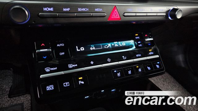 Hyundai Grandeur (GN7) 2,5 Gasoline 2WD Exclusive 2025 — фото 18