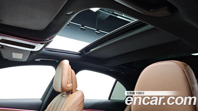 Mercedes-Benz E-Class (W214) E300 4MATIC AMG Line 2025 — фото 31