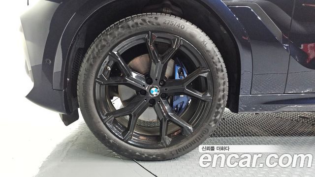 BMW X6 (G06) xDrive40i M Sport 2023 — фото 5