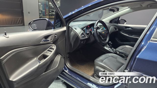Chevrolet Cruze 1.4 Turbo LT Deluxe 2017 — фото 10