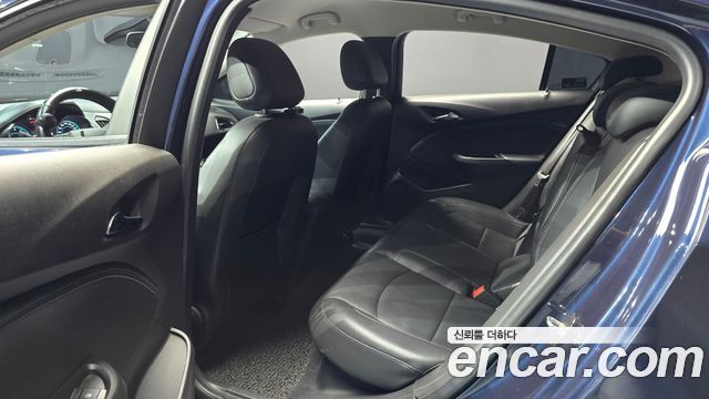 Chevrolet Cruze 1.4 Turbo LT Deluxe 2017 — фото 12