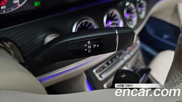 Mercedes-Benz E-Class (W213) E220d Cabriolet 2020 — фото 9