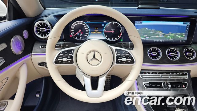 Mercedes-Benz E-Class (W213) E220d Cabriolet 2020 — фото 12
