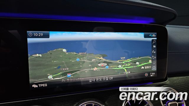 Mercedes-Benz E-Class (W213) E220d Cabriolet 2020 — фото 13