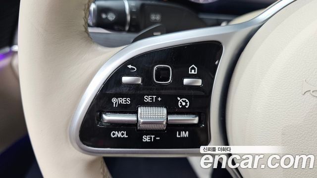 Mercedes-Benz E-Class (W213) E220d Cabriolet 2020 — фото 18