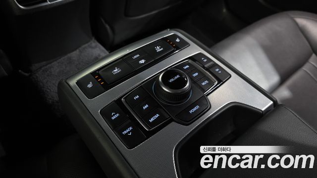 Genesis G80 3.3 GDI AWD Premium Luxury 2019 — фото 22