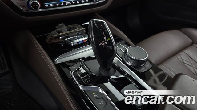BMW 5 Series (G30) 530i xDrive M Sport Package Plus 2020 — фото 9