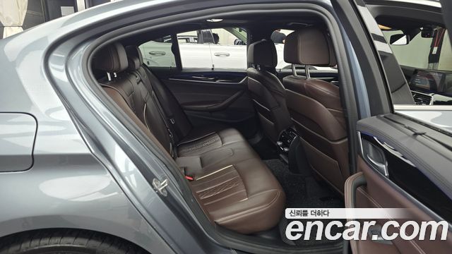 BMW 5 Series (G30) 530i xDrive M Sport Package Plus 2020 — фото 11