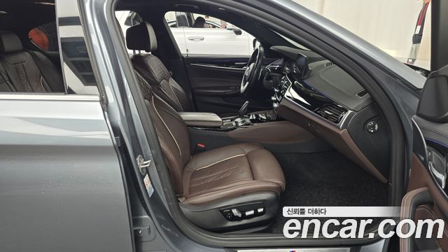 BMW 5 Series (G30) 530i xDrive M Sport Package Plus 2020 — фото 26