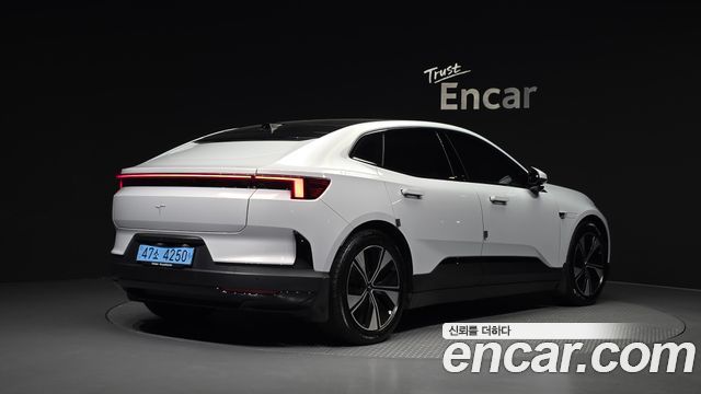 Polestar 4 Long Range Duel Moter 2025 — фото 2
