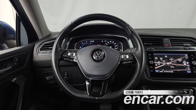 Volkswagen Tiguan Allspace 2.0 TDI Prestige 2020 — фото 12